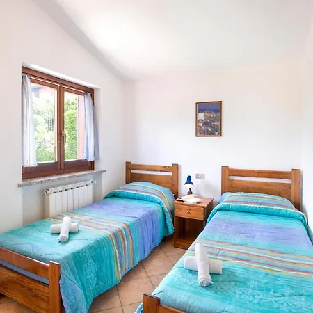 Stefania Apartment *